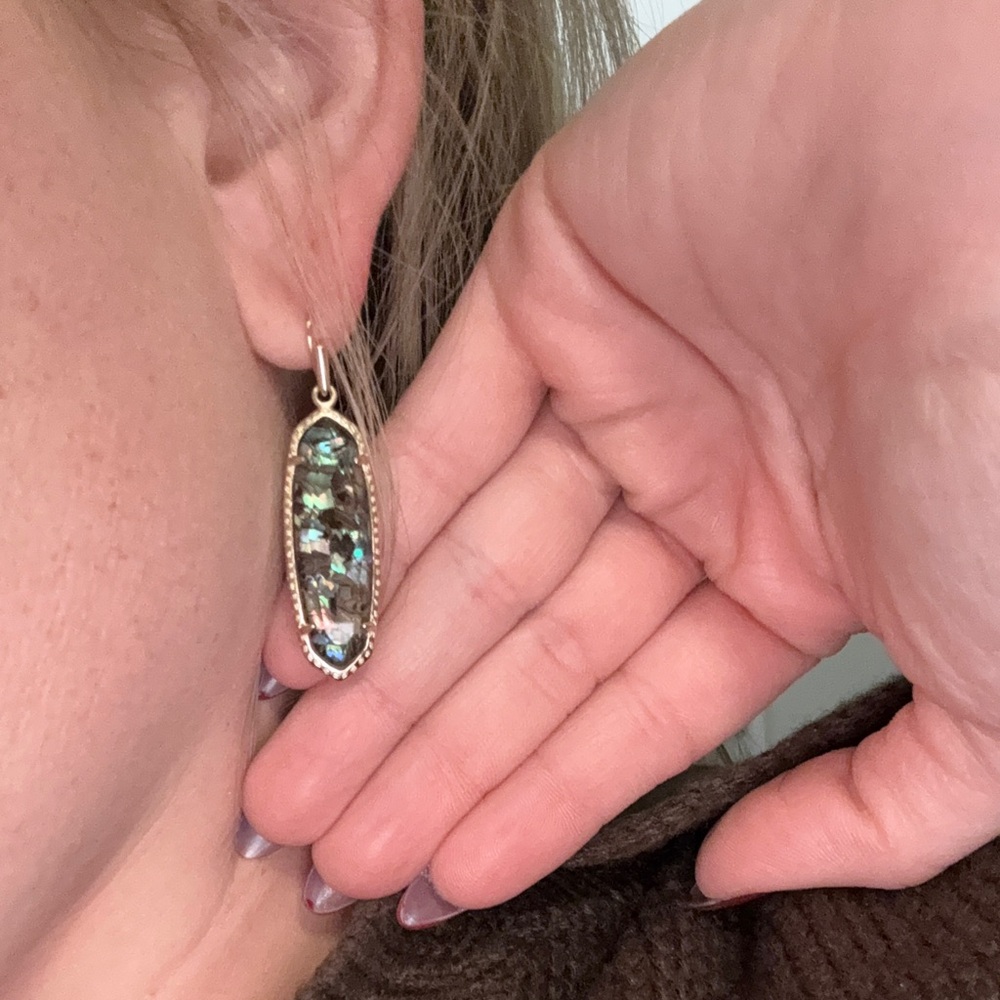 Elegant Dangle Earrings - Picture 5 of 5